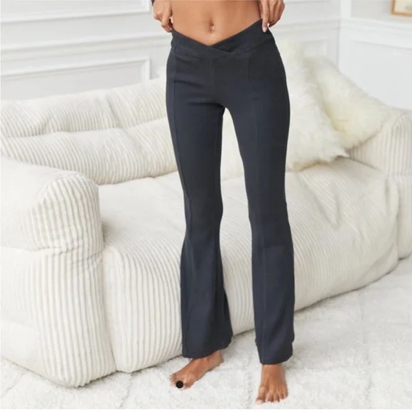 Urban Outfitters Lola Pant - Picture 1 of 4